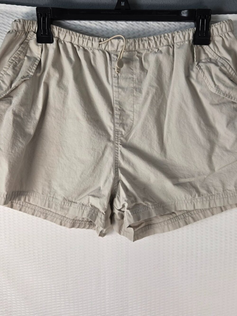 Divided by H&M Lightweight Summer Travel Beige Drawstring Shorts Size M